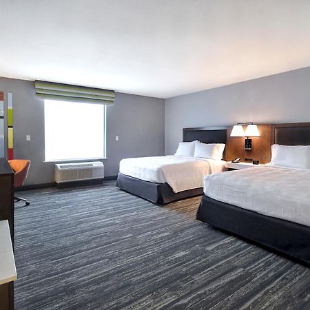 Hampton Inn & Suites Las Vegas Convention Center - No Resort Fee Экстерьер фото