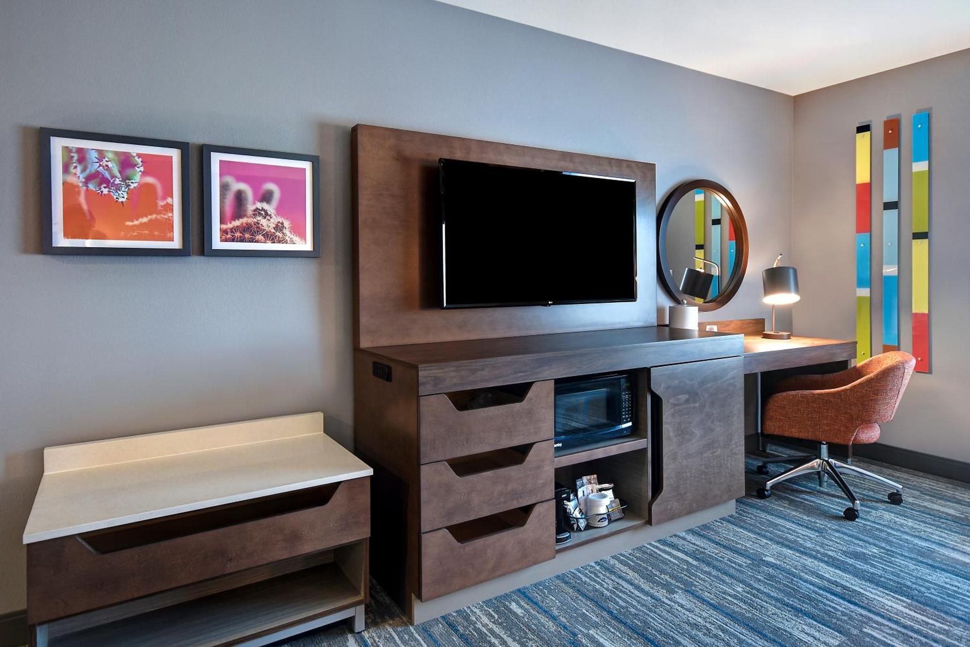 Hampton Inn & Suites Las Vegas Convention Center - No Resort Fee Экстерьер фото